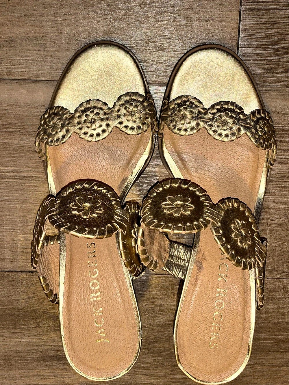 Jack Rogers Gold Floral Embellished Leather Block Heel Sandals Size 7.5 - Picture 2 of 4